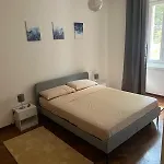 Casa Alice A 2 Passi Dal Centro 55 Mt 2 דירה *