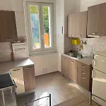 Casa Alice A 2 Passi Dal Centro 55 Mt 2 Terst
