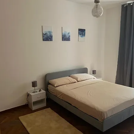 Apartmán Casa Alice A 2 Passi Dal Centro 55 Mt 2 *